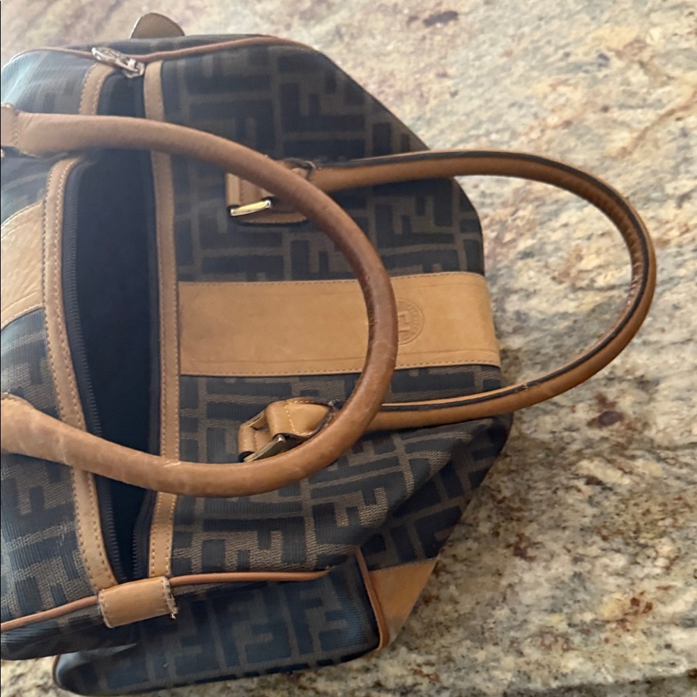 Fendi Black and Tan Tote Bag - Picture 3 of 11